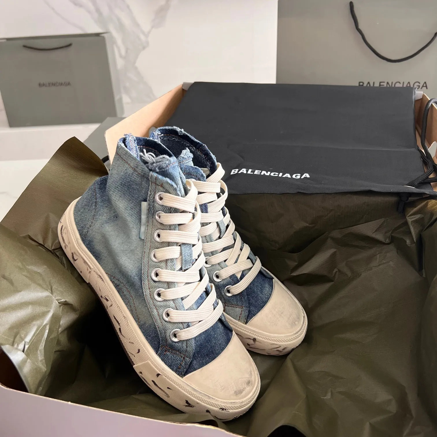 👟👟Ex-factory price 440👟👟 BALENCIAGA washed denim, washed and distressed, half drag, low top, with original packaging, code number: 35-44 (45 customized)